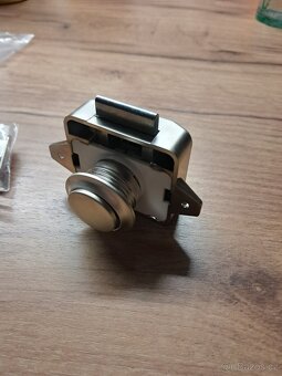 Prodám Push Lock zámek madlo - 2