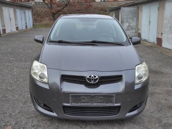 Toyota Auris 1,4 D-4D - 2