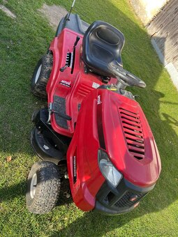 Zahradní traktor MTD - 2