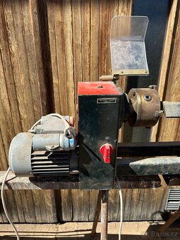 Soustruh na dřevo - 2