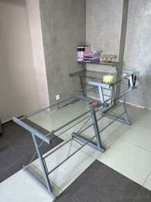 Psací recepční/kancelářský skleněný stůl - 2