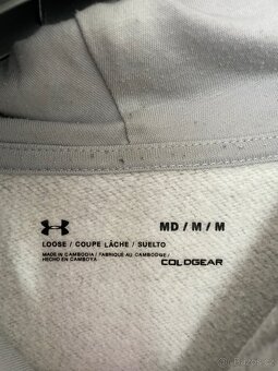 Šedá mikina značky Under Armour - 2