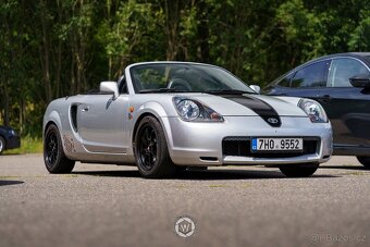 Toyota MR-2 - 2
