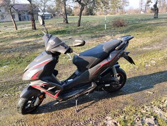 SKUTR 50CCM SONNY - 2