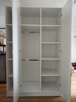 Dětská šatní skříň - 2