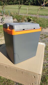 Prodám elektrický chladící box CRIVIT 230/12 V - 2