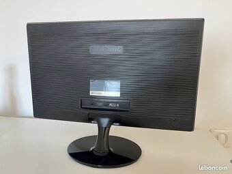 Samsung S22D300HY 22" - 2
