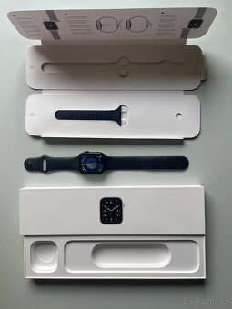 Apple Watch SE 44mm Space Gray - 2