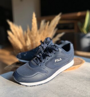 Tmavě modré, nové, pánské boty zn. Fila 42 - 2