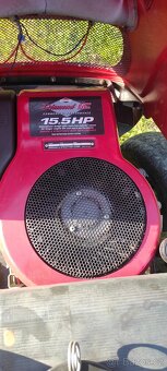 Zahradní traktůrek Seco 15,5 HP po renovaci - 2