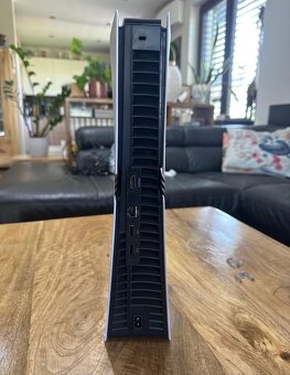 PlayStation 5 Slim - 2