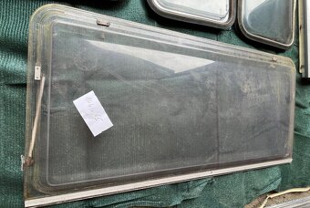 Okna na karavan - obytné auto. - 2