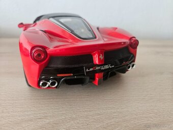 RC auto Ferrari LaFerrari - 2