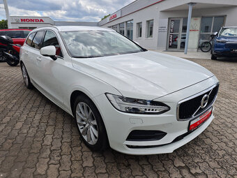 Volvo V90 2.0 D4 FWD Momentum 140kW 8AT - 2