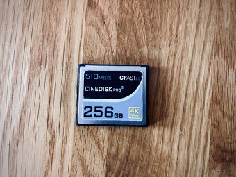Blackmagic Design Ursa Mini Pro 12K PL a EF bajonet, 256GB C - 2
