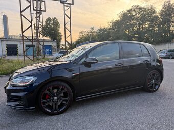 Volkswagen Golf GTI 7 Facelift 2.0 TSI Manuál - 2