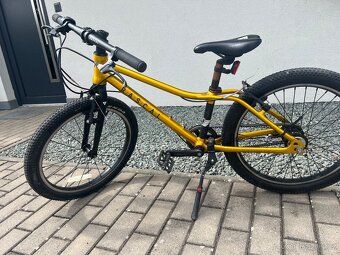 Detske kolo Rascal, zlata barva - 2