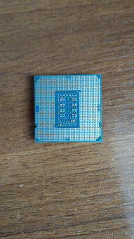 Intel Core I7-11700KF (8C/16T) - 2