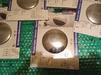 Nerezový kryt emblému masky Škoda Superb od roku výroby 3.20 - 2