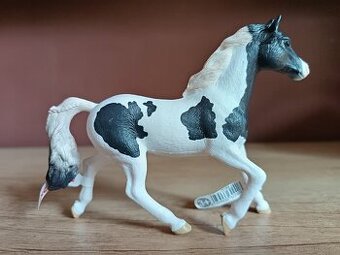 SCHLEICH Koně  SBĚRATELSKĒ FIGURKY 104 - 2