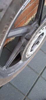 Přední kolo - Honda CBR 125 - 2