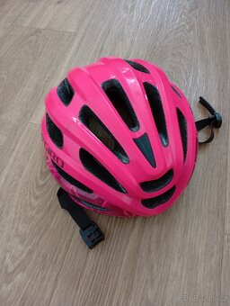 Cyklistická helma Giro - 2