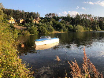 Motorový člun 5,5 metrů - 2