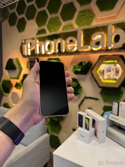 iPhone 13 256GB Starlight - 2