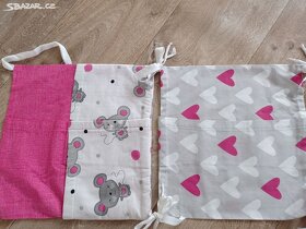 Polštářkový mantinel do dětské postýlky - 2