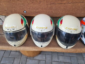Retro přilby - 2
