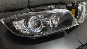 Přední světla BMW E90/E91 05-08 ANGEL EYES - 2
