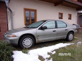 Dodge Stratus - 2