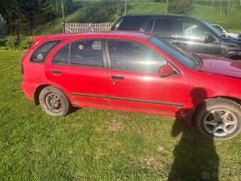 Nissan Almera N15 - 2