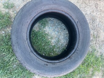 Zimní pneu Nokian 235/65 R17 - 2