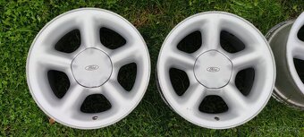 Originál kola Escort Cosworth - 2