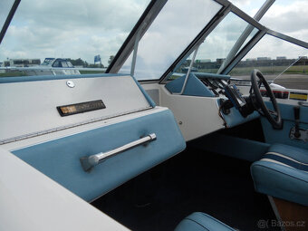 WakeboardWaterskiMotorboat včetně přívěsu s novým Tüv Hobbyi - 2