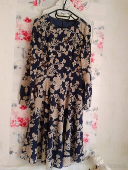 Elegantní krásné šaty s páskem 40 - 2
