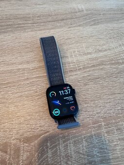 Apple Watch 8 45mm - 2