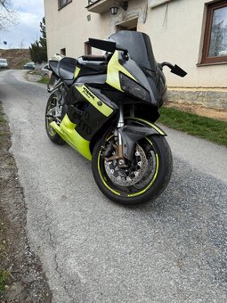 Honda CBR1000rr Fireblade - 2