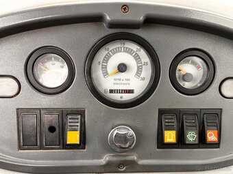 Komatsu WB 93 r - 2