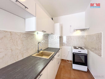 Pronájem bytu 1+kk, 32 m², Praha 10, ul. Hornoměcholupská - 2