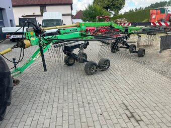 Dvourotorový tažený shrnovač píce DEUTZ-FAHR 6531 - 2