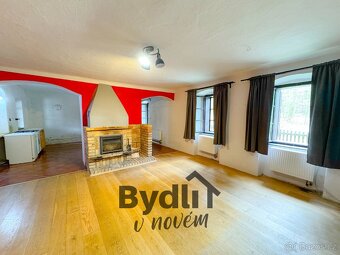 Prodej chaty u lesa s bazénem a zahradou 155 m² - Přešťovice - 2