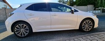 Toyota Corolla - hatchback - 2