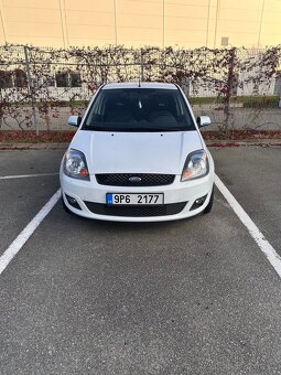 Ford fiesta - 2