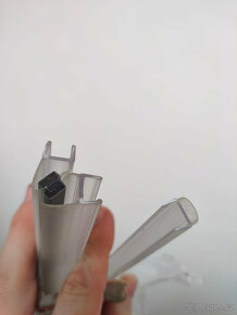 Těsnění sprchového koutu - 2