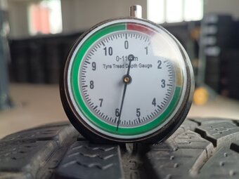 205/45 R17 NOKIAN (3919) - 2