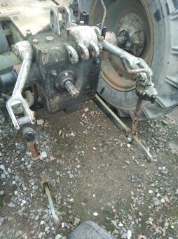 Prodám kompletní hydrauliku na ZETOR25-12000,- - 2