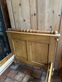 Starožitná postel - prodej - 2