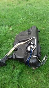 Škoda Fabia 1 benzin - nádrž - 2